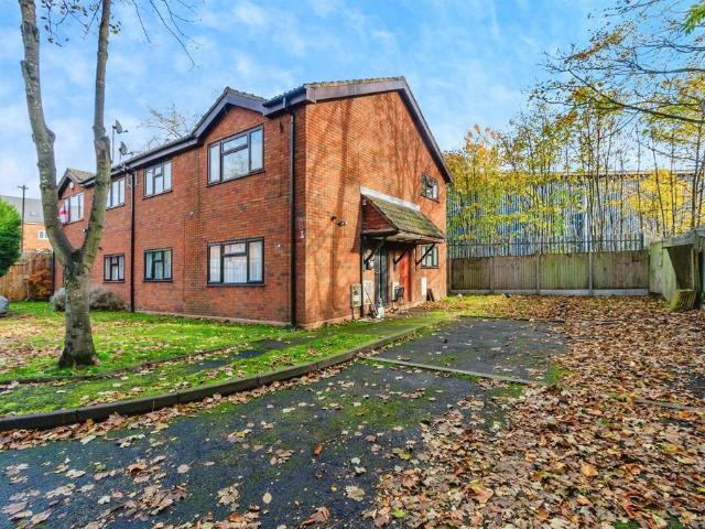 Flat for sale in Bentley, Darlaston