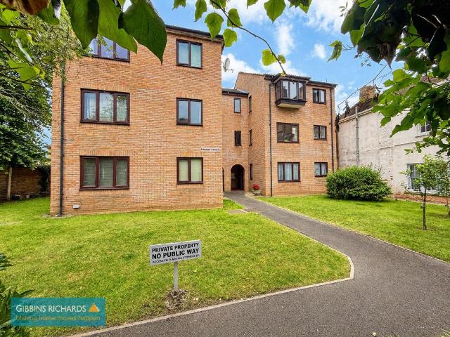 Flat for sale in Firepool, Rumwell