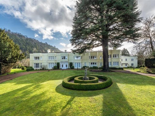 Flat for sale in Pixham, Mole Valley