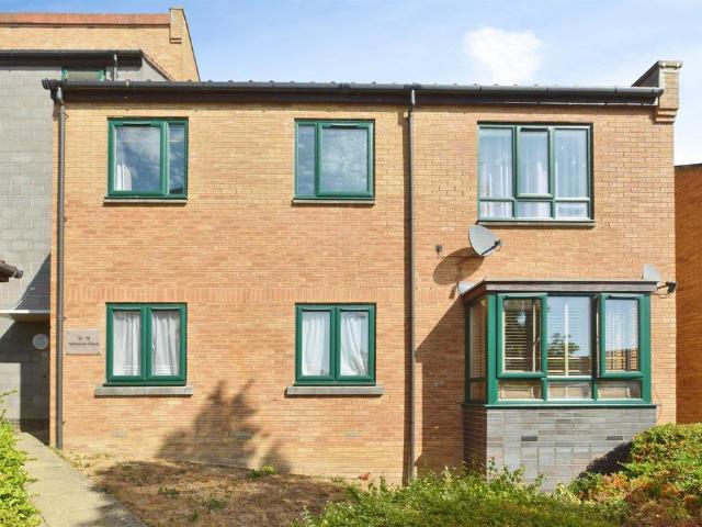 Flat for sale in Grange Farm, Milton Keynes