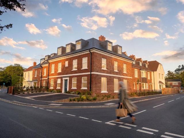 Flat for sale in Moulsham Green, Hart