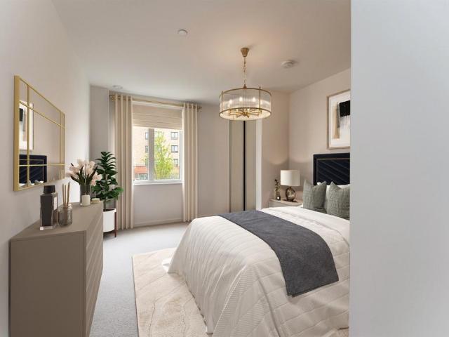 Flat for sale in Upper Edmonton, Greater London