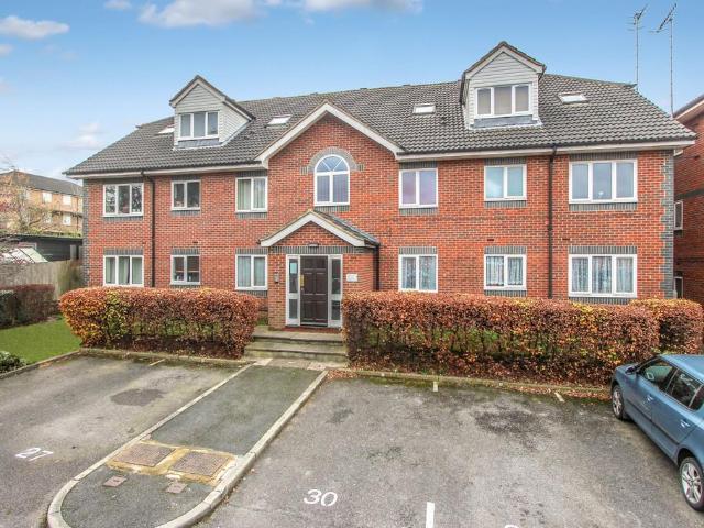 Flat for sale in Holywell Estate, North Watford