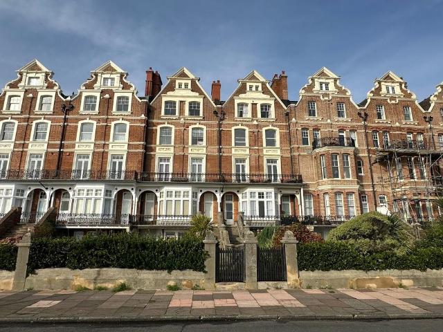 Flat for sale in Central, Heathlands
