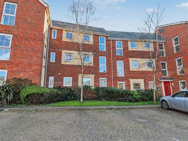 Flat for sale in Burgh St Peter, Norfolk