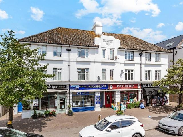 Flat for sale in Kingsdown Park, The Bridge