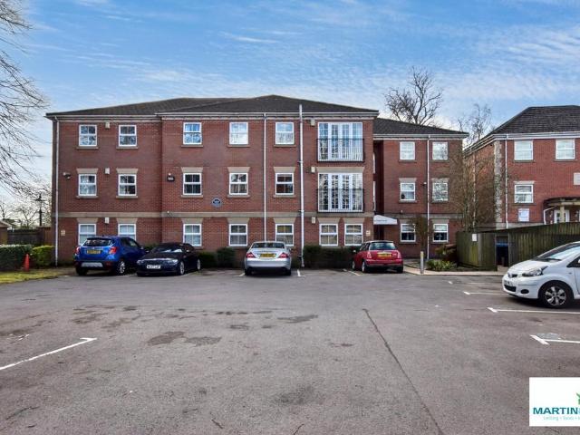 Flat for sale in Lash Hill, Barton