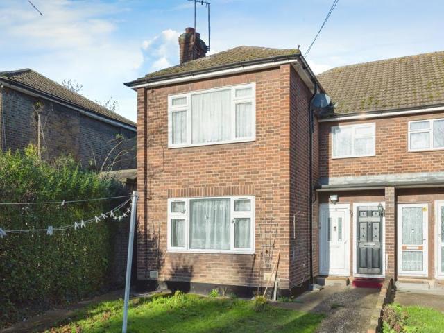 Flat for sale in Forest Gate, Greater London