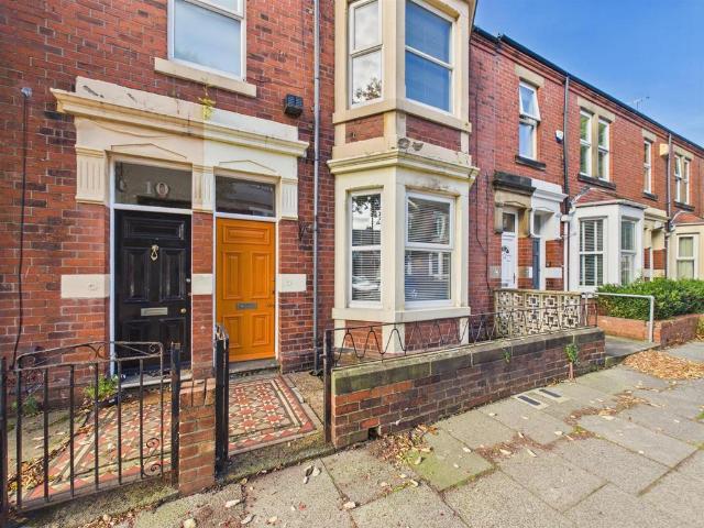 Flat for sale in North Shields, North Tyneside
