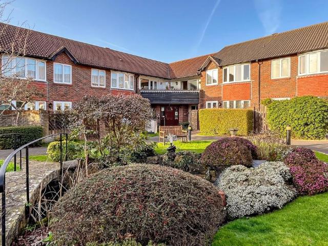 Flat for sale in Rustington, Arun