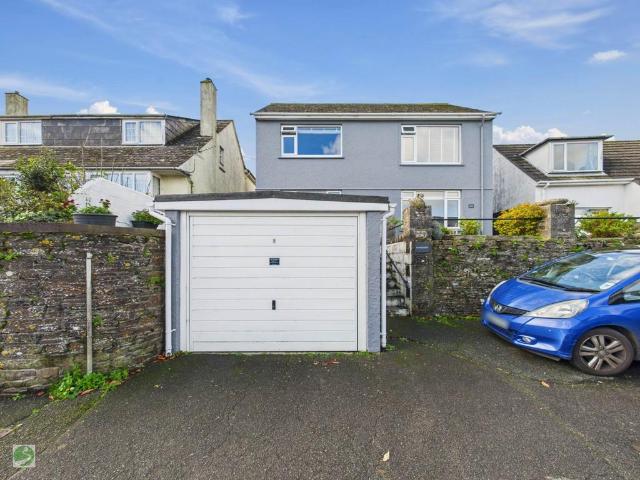 Flat for sale in Plaidy, Looe