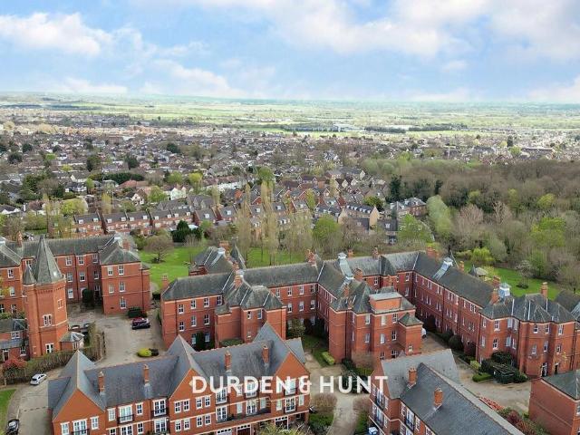 Flat for sale in Fairlop, Greater London