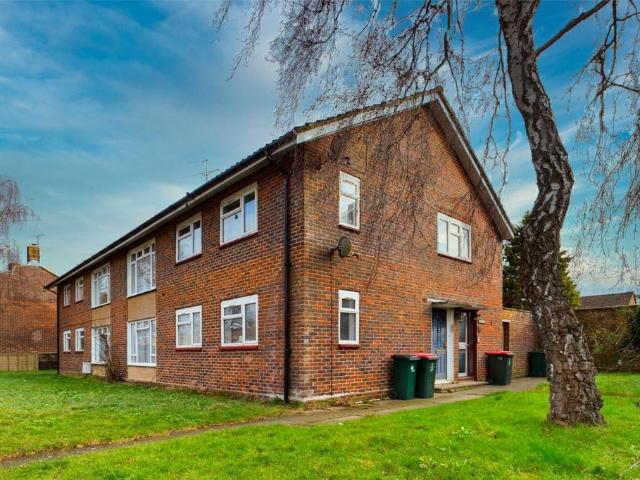 Flat for sale in Langley Green, Glynde
