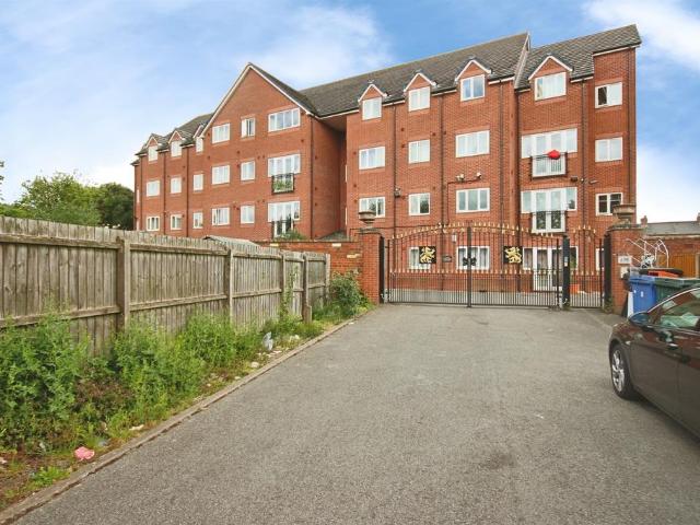 Flat for sale in West Midlands