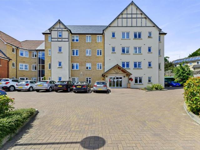 Flat for sale in Chedburgh, Suffolk