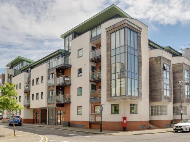 Flat for sale in Old Portsmouth, City Of Portsmouth