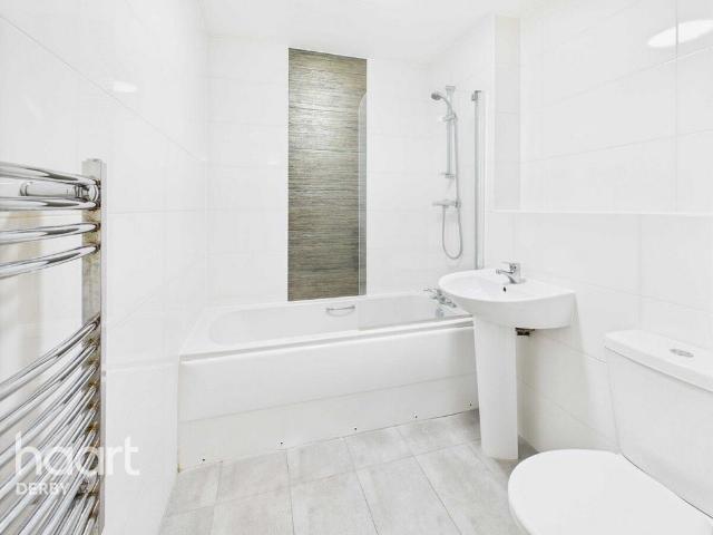 Flat for sale in New Normanton, East Midlands
