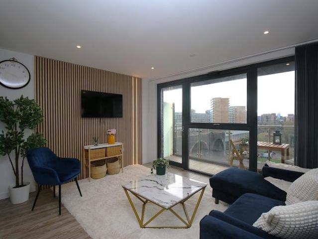 Flat for sale in Castlefield, Manchester