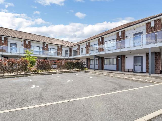 Flat for sale in Moreton Hall, Chedburgh