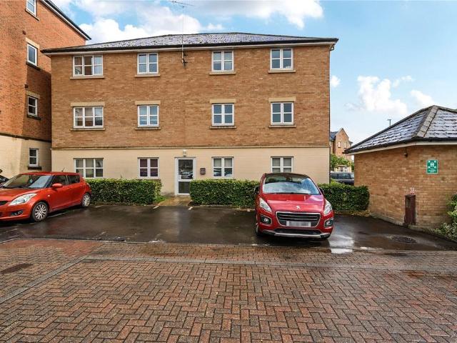 Flat for sale in Haydon End, Abbey Mead