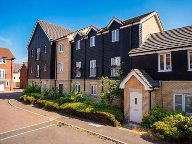 Flat for sale in Burgh St Peter, Norfolk