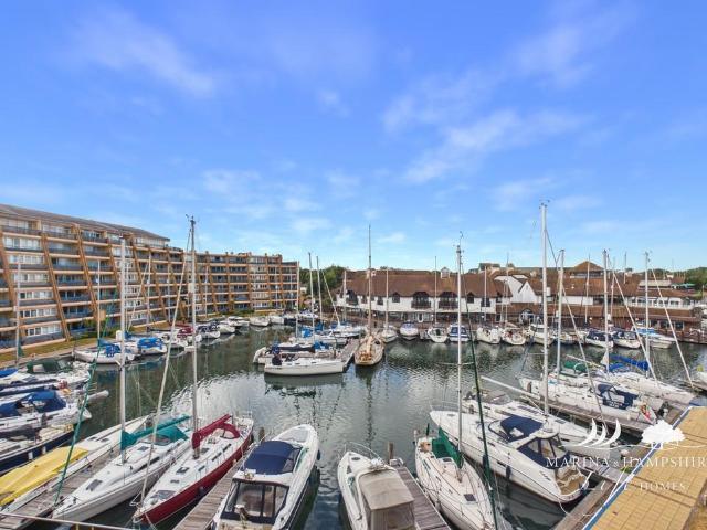 Flat for sale in Port Solent, City Of Portsmouth