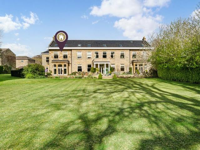 Flat for sale in Wetherby, West Yorkshire