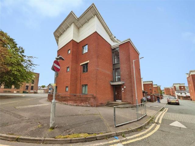 Flat for sale in Bilston, West Midlands