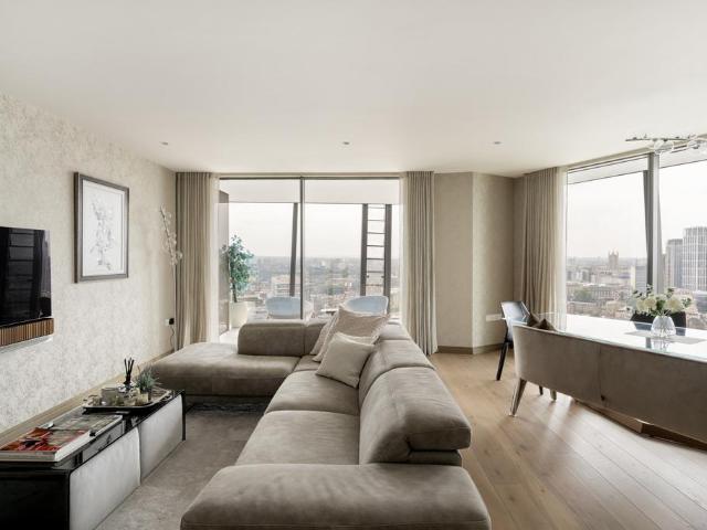 Flat for sale in Greater London