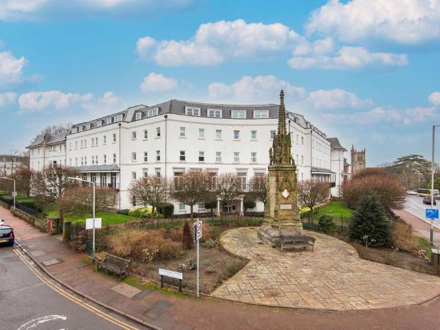 Flat for sale in St James, Sandown Park