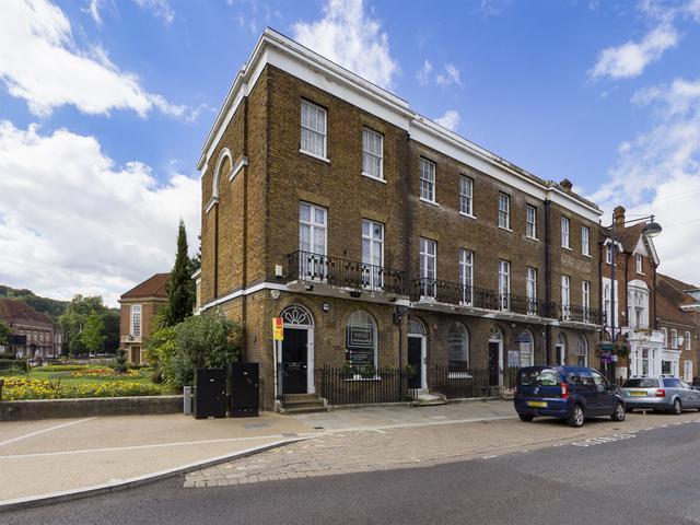 Flat for sale in Daws Hill, Cressex