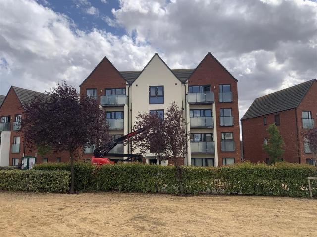 Flat for sale in Old Wolverton, Milton Keynes