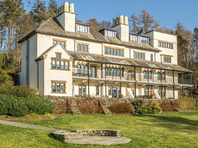 Flat for sale in Bowness-on-windermere, Isle Of Man