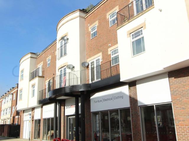 Flat for sale in Petersfield, Bolton Low Houses