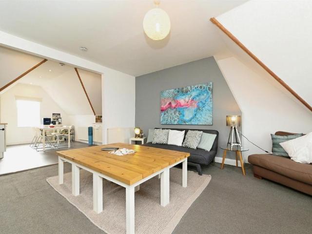 Flat for sale in Hunstanton, Brookville