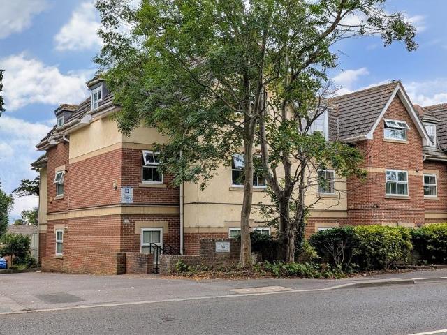 Flat for sale in Fareham, Heathfield