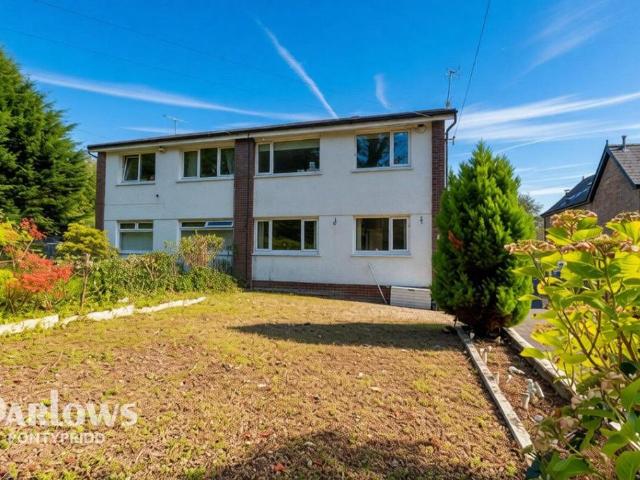 Flat for sale in Rhydyfelin, Pontypridd