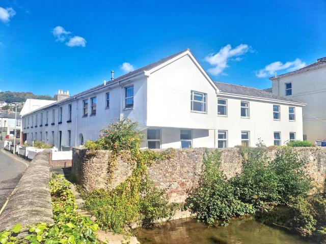 Flat for sale in Dawlish, Teignbridge