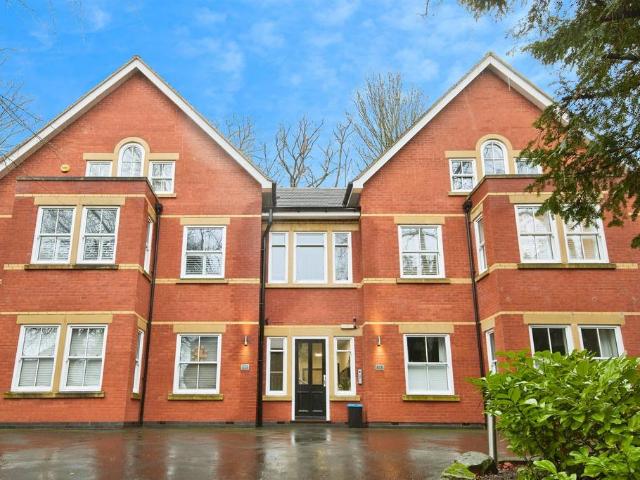 Flat for sale in West End, Darley Abbey