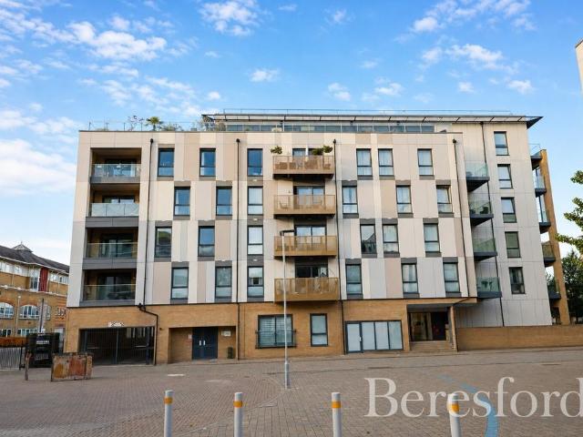 Flat for sale in Moulsham, Chelmsford