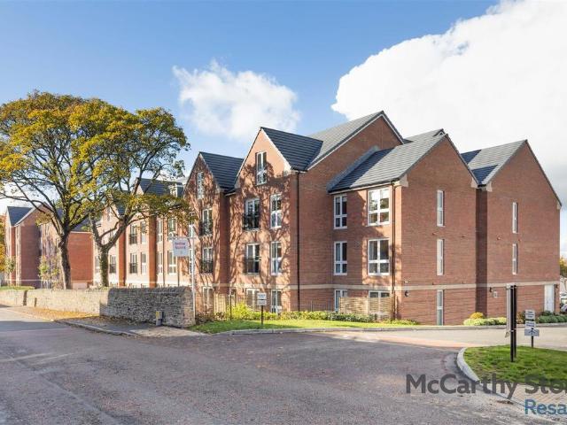 Flat for sale in Bollinbrook, Macclesfield