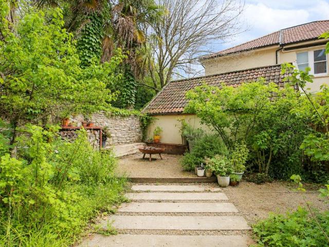 Flat for sale in Feckenham, City Of Bristol