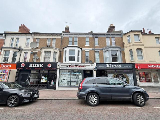 Flat for sale in Central, Heathlands