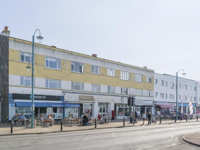 Flat for sale in Lee-on-the-Solent, Middlecroft