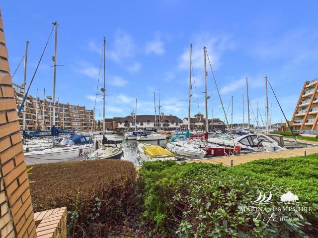 Flat for sale in Port Solent, City Of Portsmouth