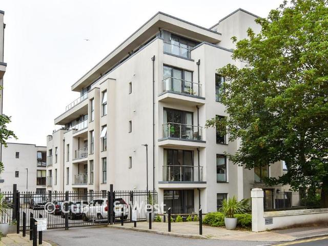 Flat for sale in Brunswick, Brighton & Hove