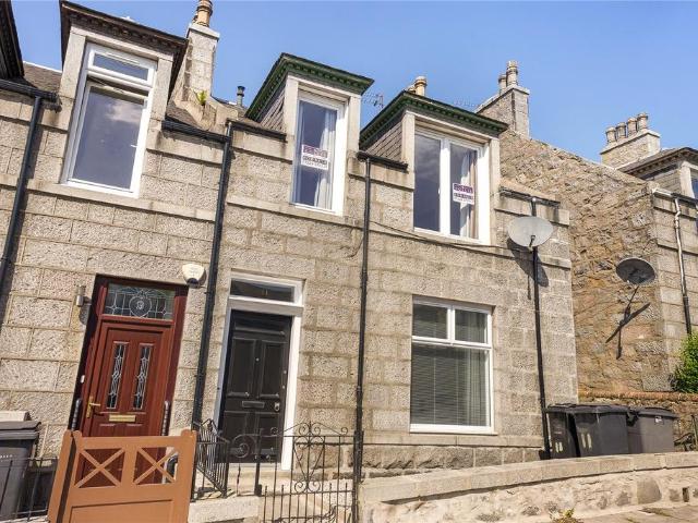 Flat for sale in Sunnybank, Ballindoch