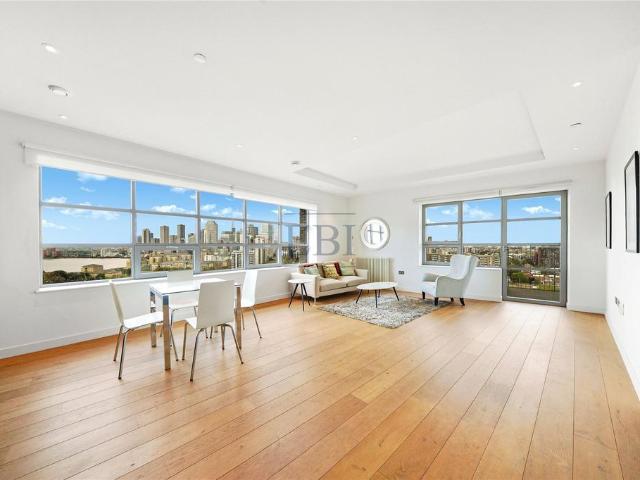 Flat for sale in London City Island, Blackwall