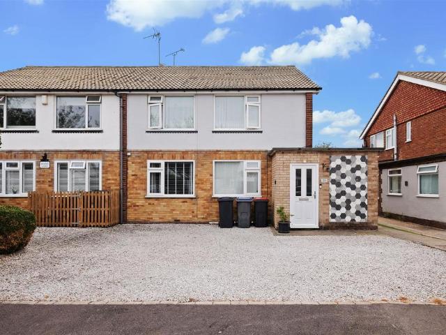 Flat for sale in Studd Hill, Whitstable
