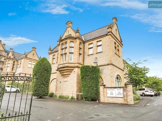 Flat for sale in Heath, Savile Park